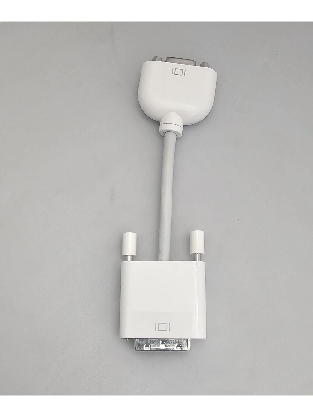 Genuine Apple DVI to VGA video adapter for PowerMac G4 G5 Pro MacBook Mini